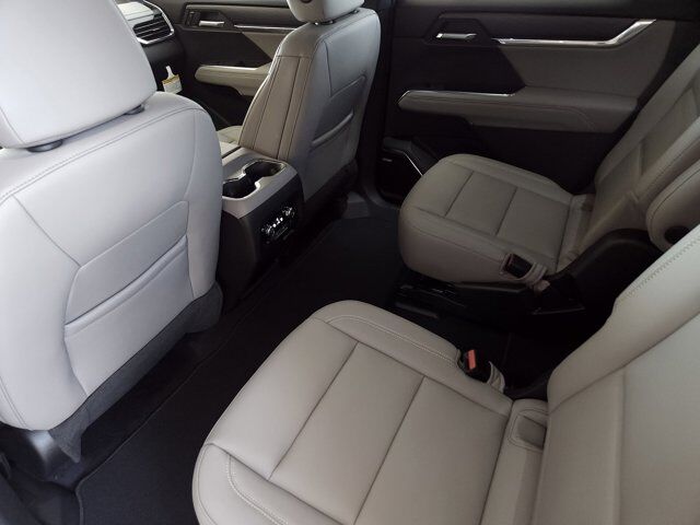 2025 GMC Acadia FWD Elevation Wilson NC