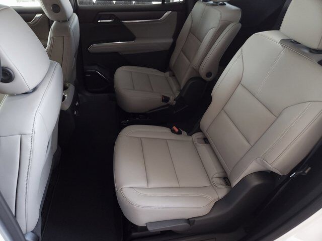 2025 GMC Acadia FWD Elevation Wilson NC