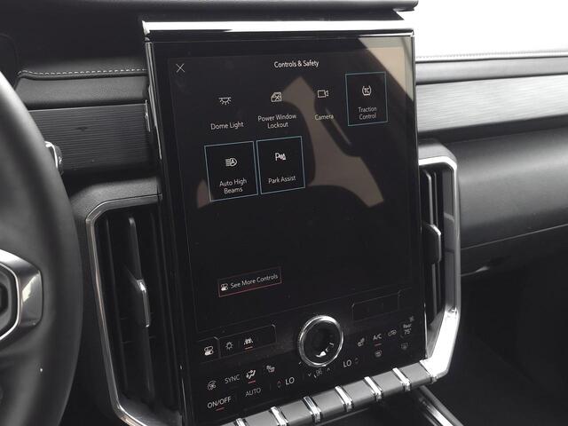 2025 GMC Acadia FWD Elevation Wilson NC