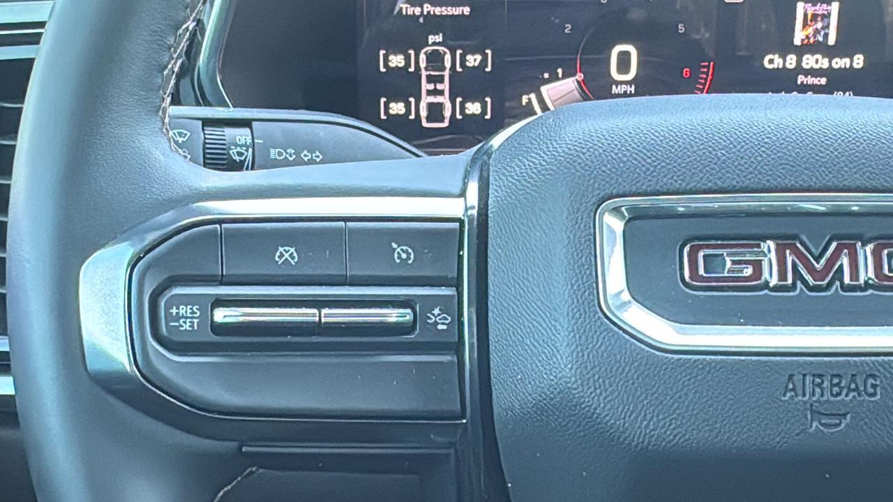 2025 GMC Canyon 4WD AT4  Selma TX