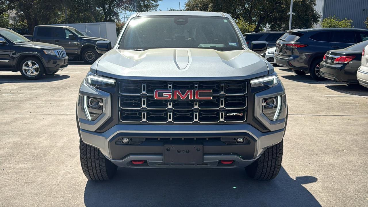 2025 GMC Canyon 4WD AT4