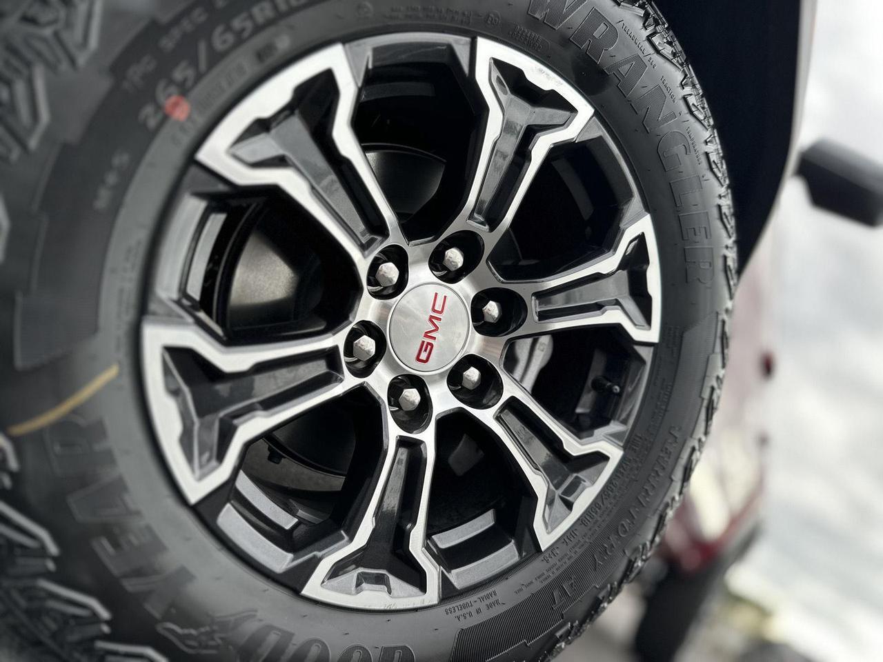 2025 GMC Canyon 4WD AT4 Tucson AZ