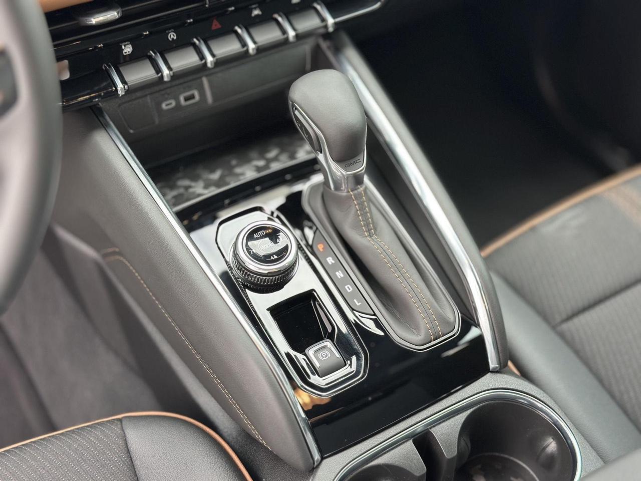 2025 GMC Canyon 4WD AT4 Tucson AZ