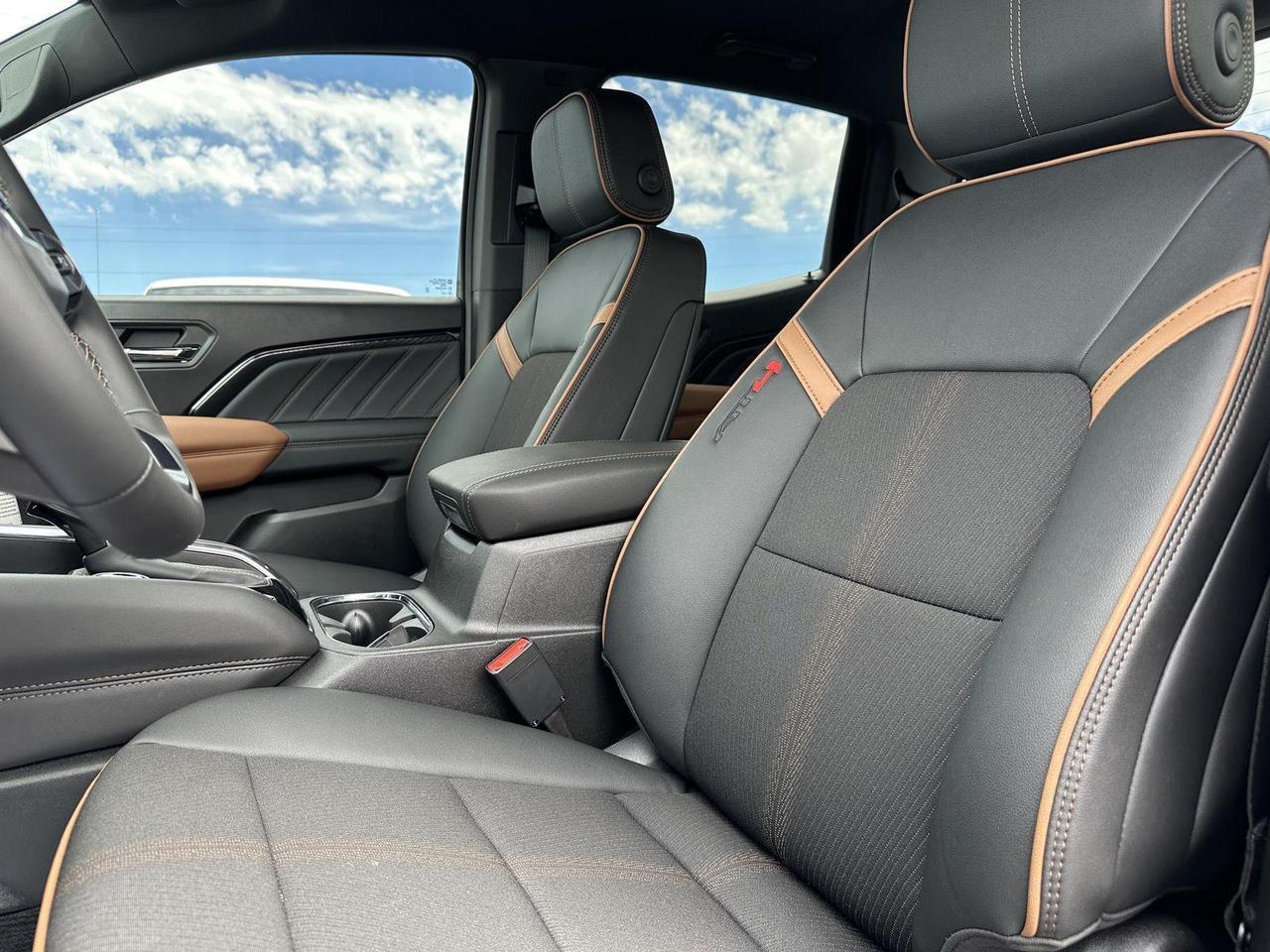 2025 GMC Canyon 4WD AT4 Tucson AZ