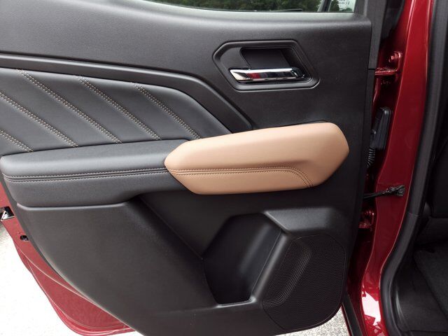 2025 GMC Canyon 4WD AT4 Wilson NC