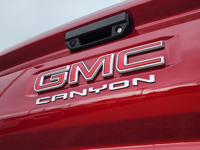 2025 GMC Canyon 4WD AT4 Wilson NC