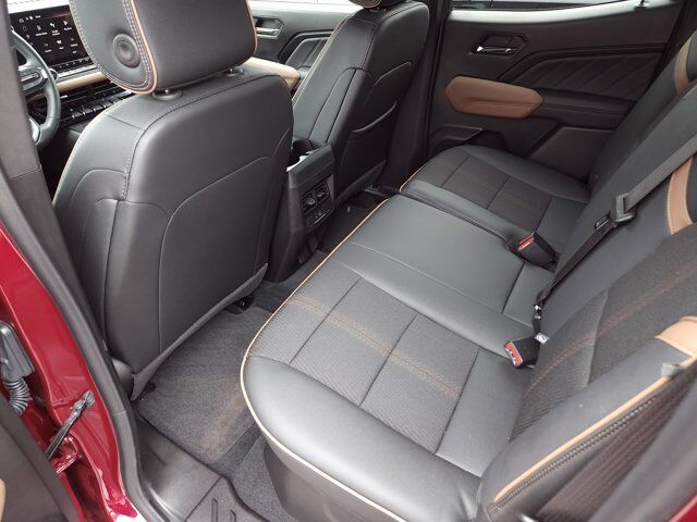 2025 GMC Canyon 4WD AT4 Wilson NC