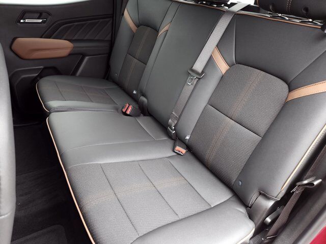 2025 GMC Canyon 4WD AT4 Wilson NC