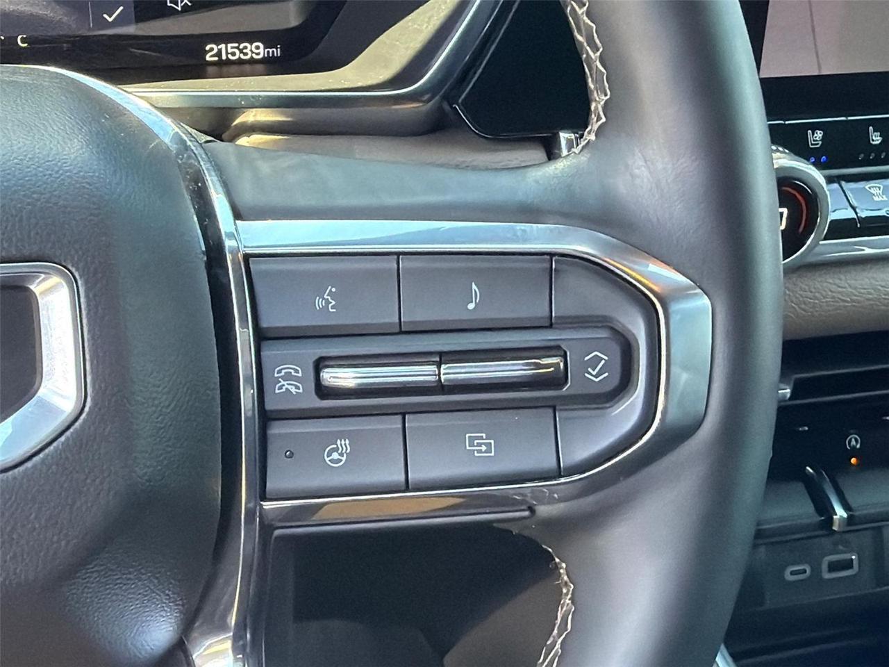 2025 GMC Canyon 4WD Denali Hagerstown MD