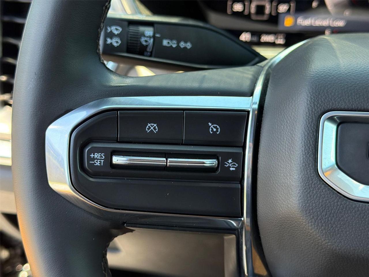 2025 GMC Canyon 4WD Denali Hagerstown MD