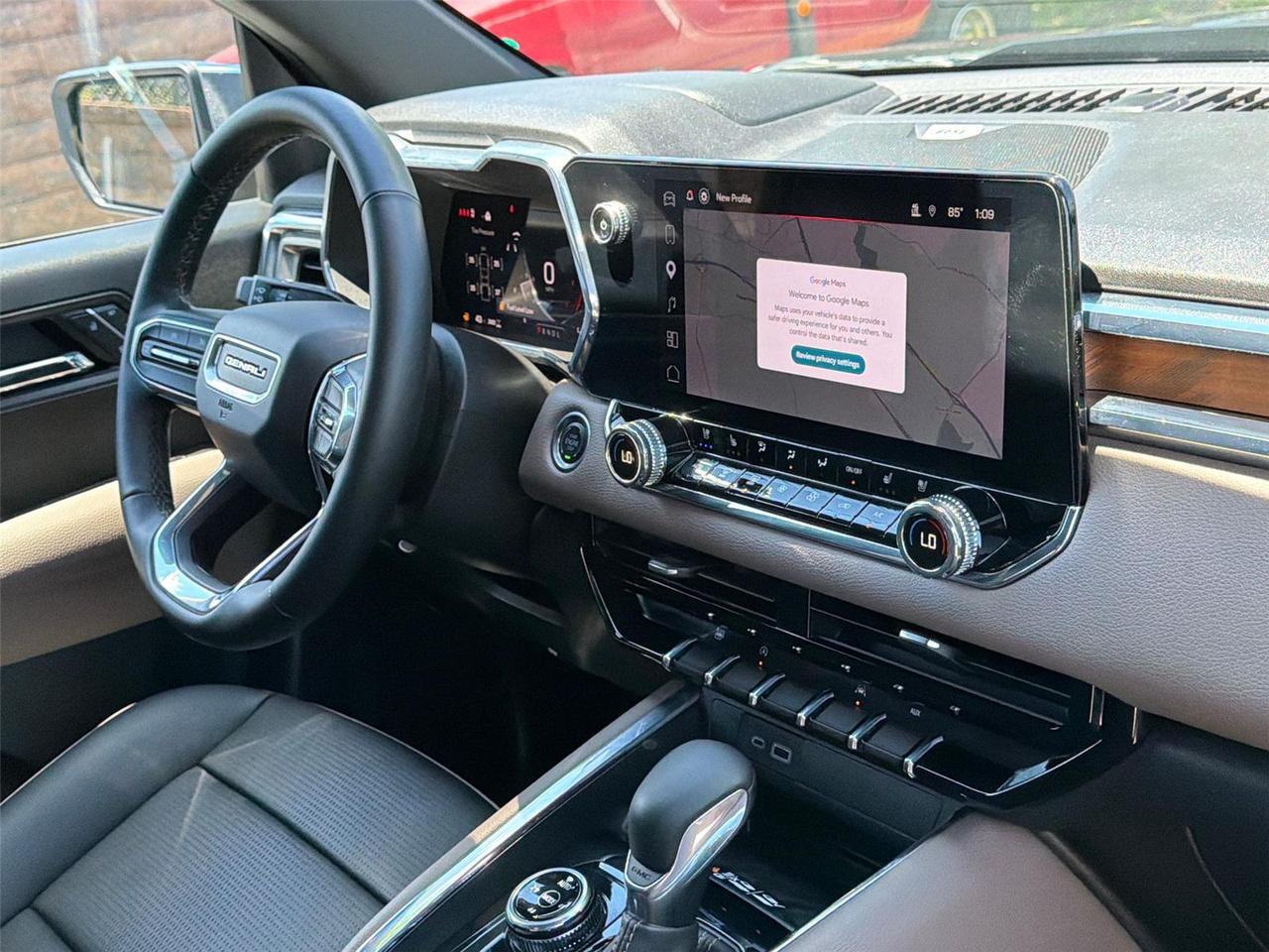 2025 GMC Canyon 4WD Denali Hagerstown MD