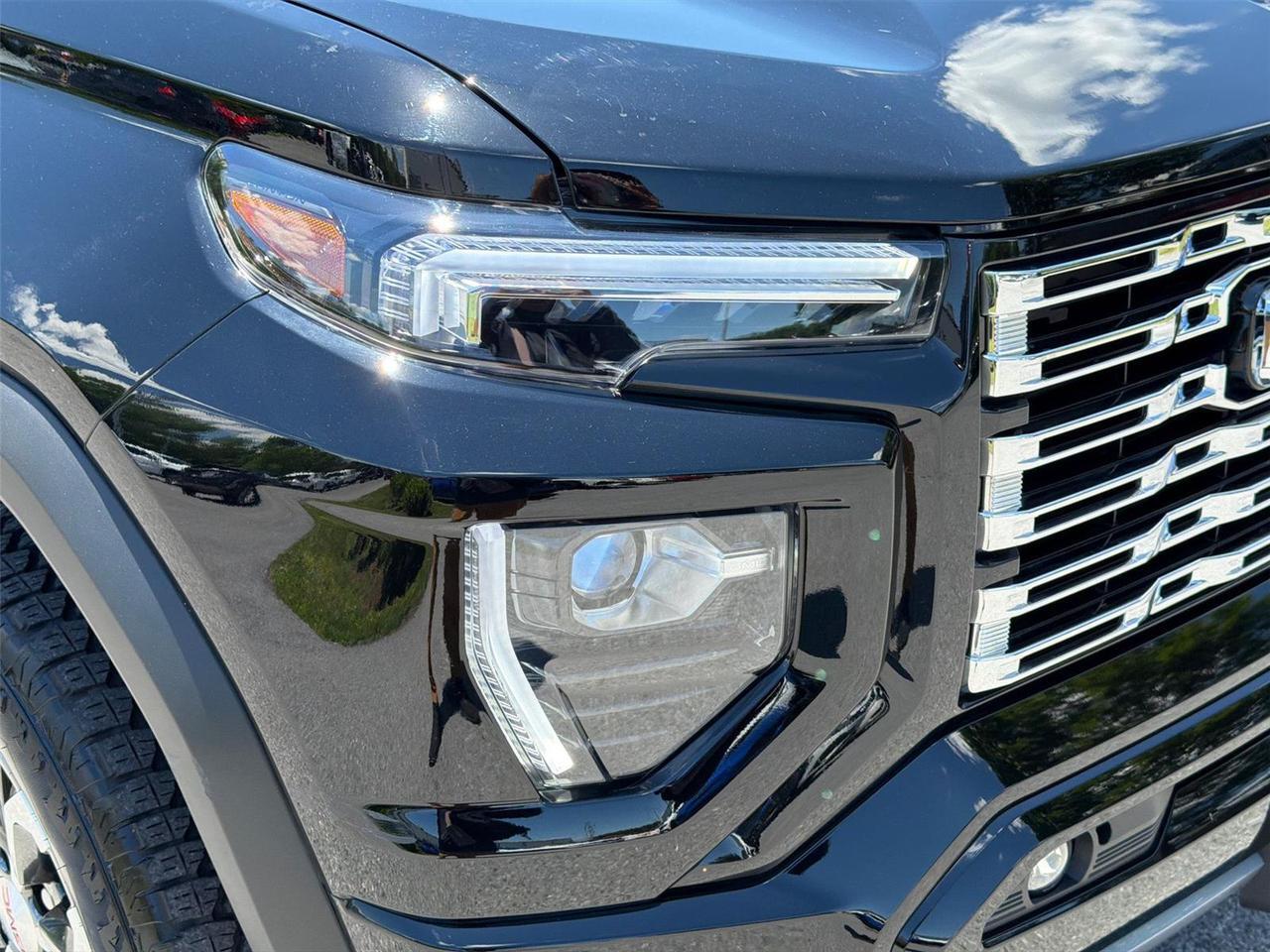 2025 GMC Canyon 4WD Denali Hagerstown MD