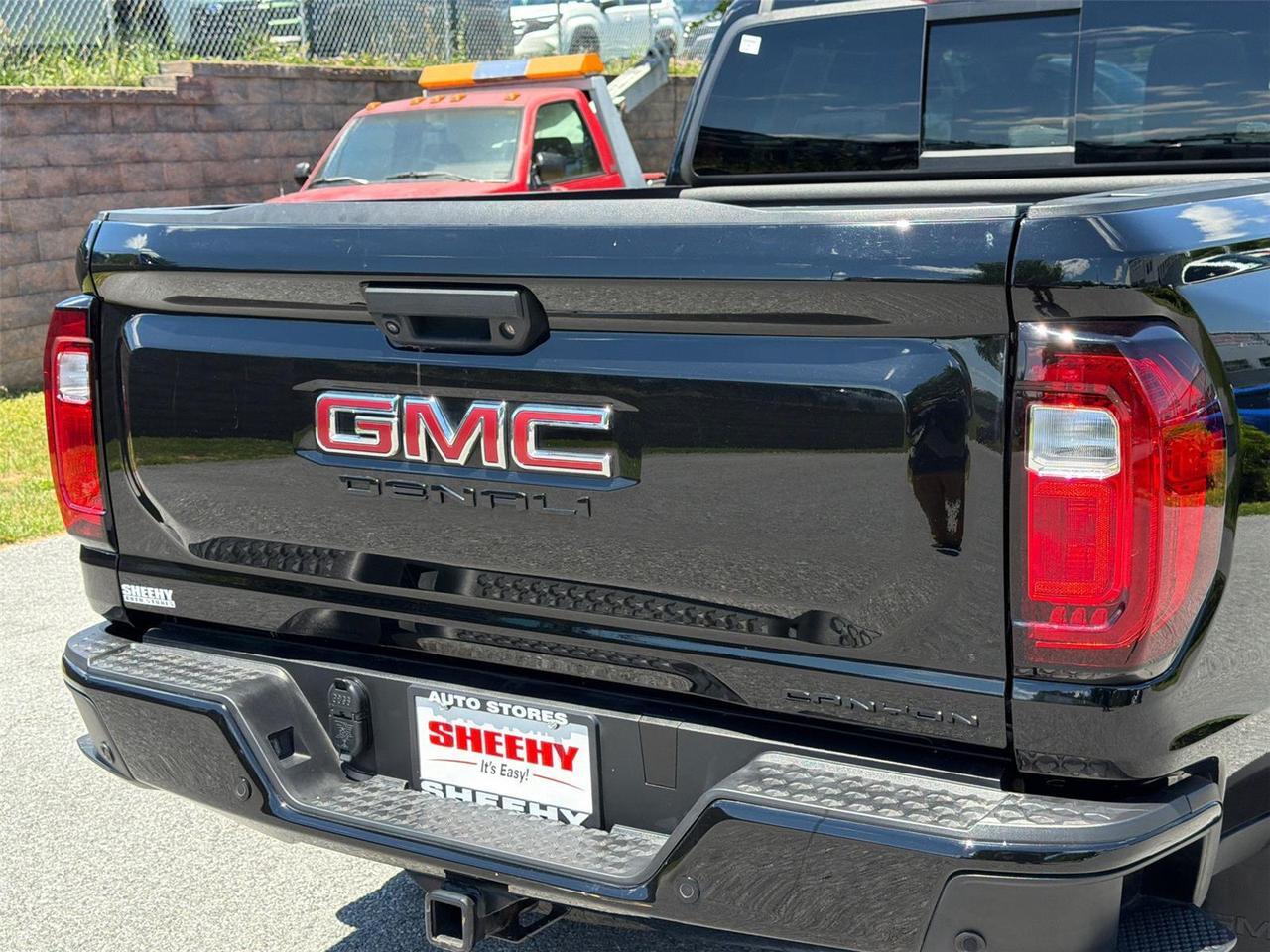 2025 GMC Canyon 4WD Denali Hagerstown MD