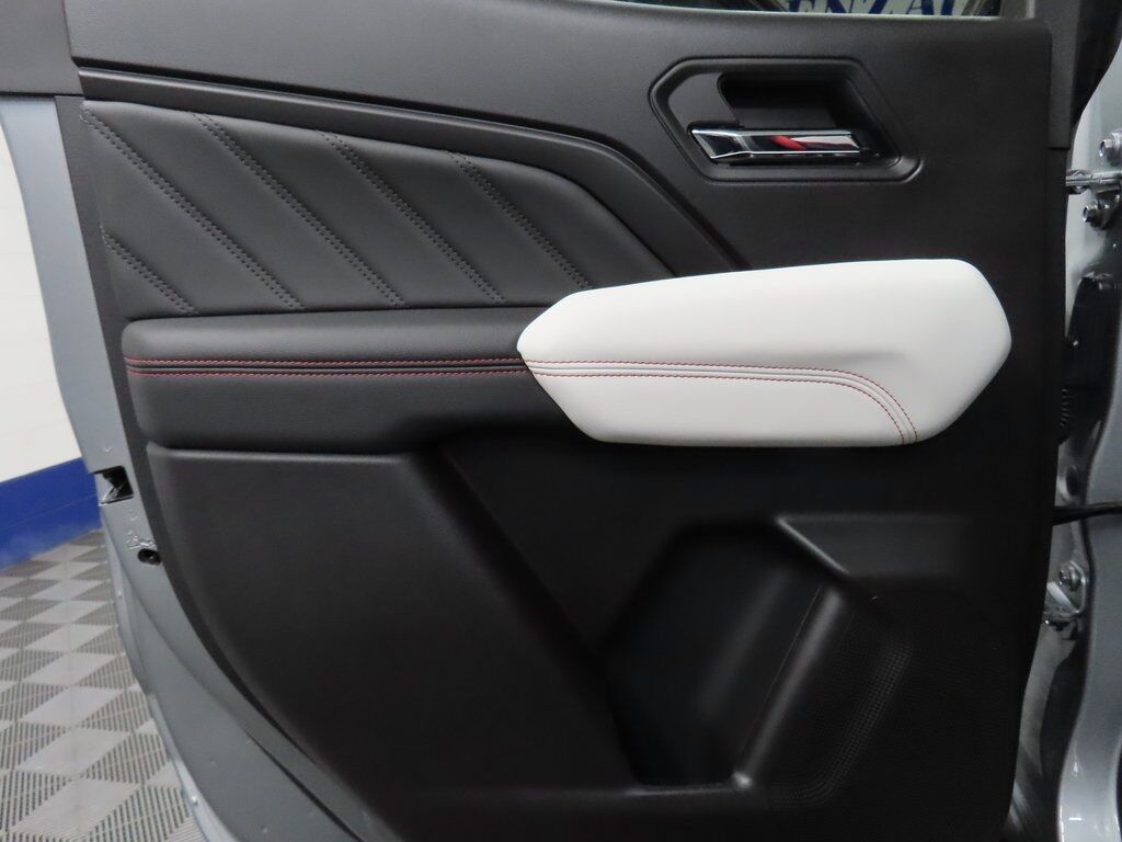 2025 GMC Canyon 4x4 Crew Cab AT4 Fond du Lac WI