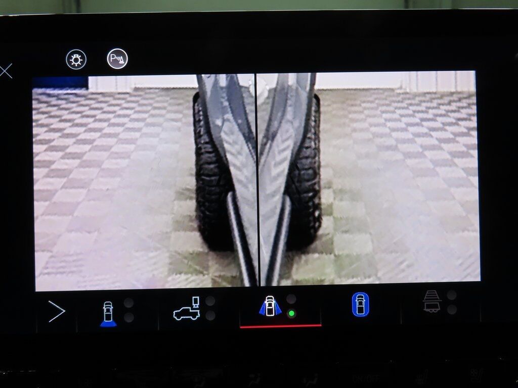 2025 GMC Canyon 4x4 Crew Cab AT4 Fond du Lac WI