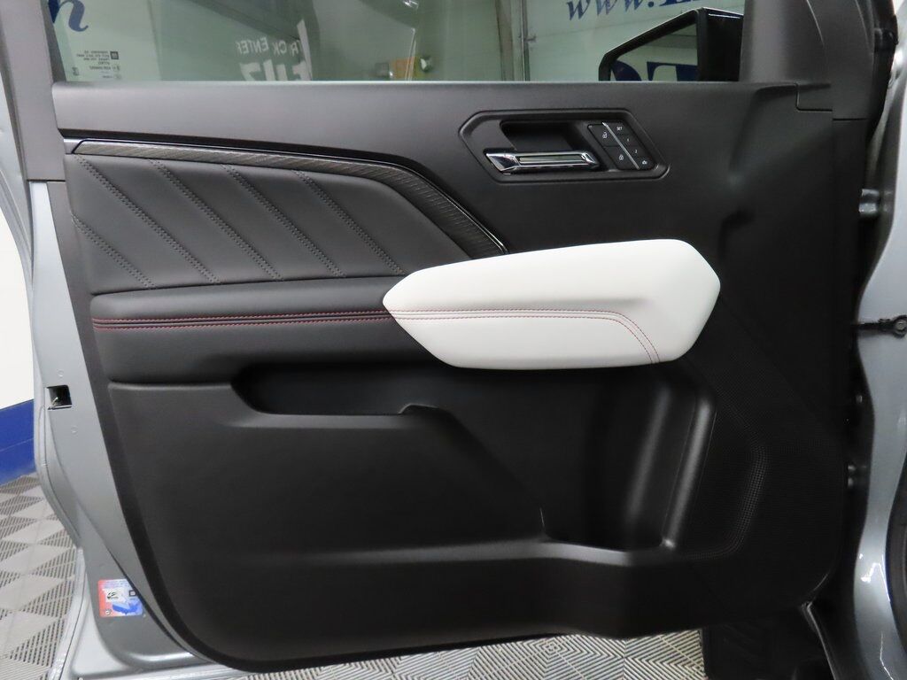 2025 GMC Canyon 4x4 Crew Cab AT4 Fond du Lac WI