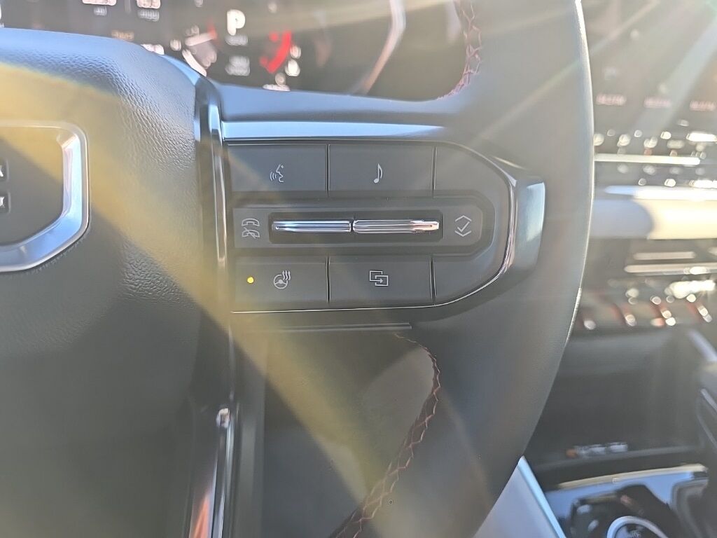 2025 GMC Canyon 4x4 Crew Cab AT4 Fond du Lac WI