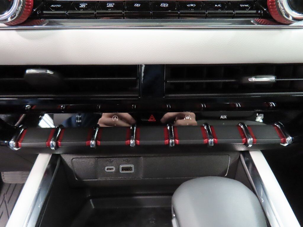 2025 GMC Canyon 4x4 Crew Cab AT4 Fond du Lac WI