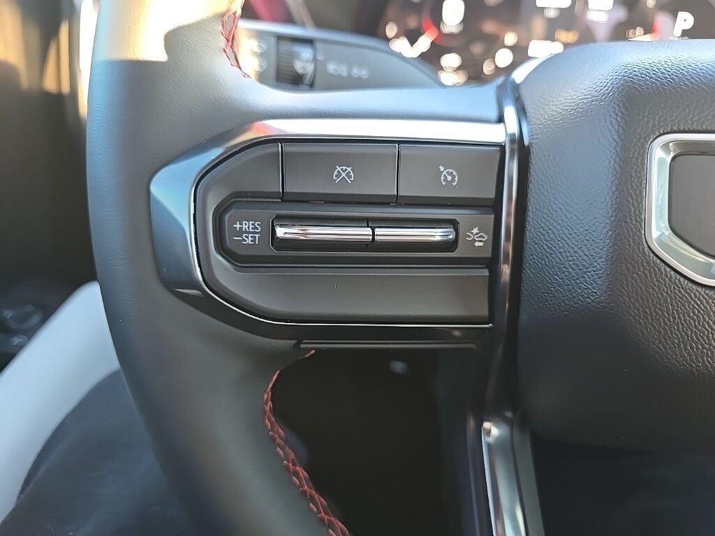 2025 GMC Canyon 4x4 Crew Cab AT4 Fond du Lac WI