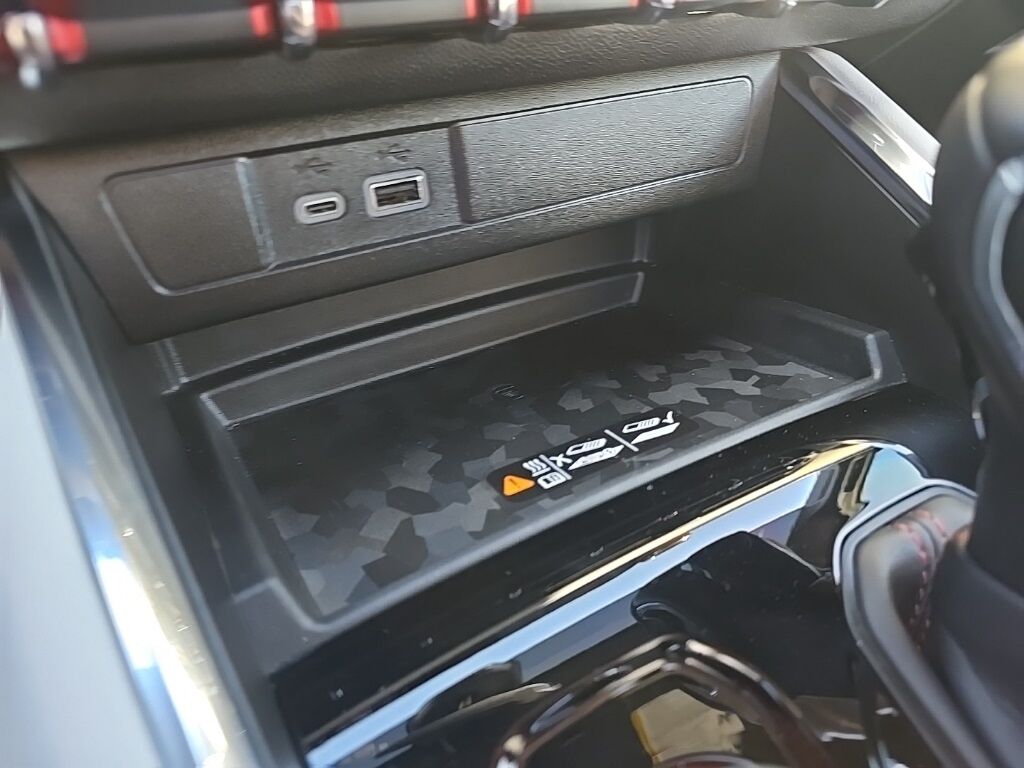 2025 GMC Canyon 4x4 Crew Cab AT4 Fond du Lac WI