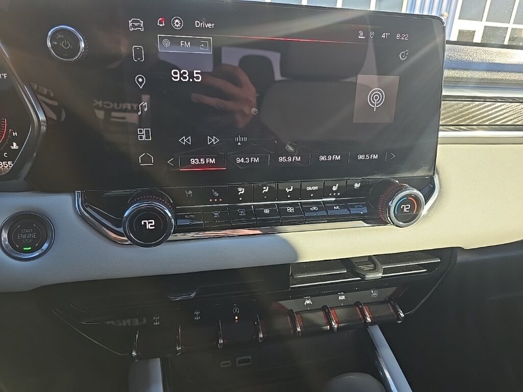 2025 GMC Canyon 4x4 Crew Cab AT4 Fond du Lac WI