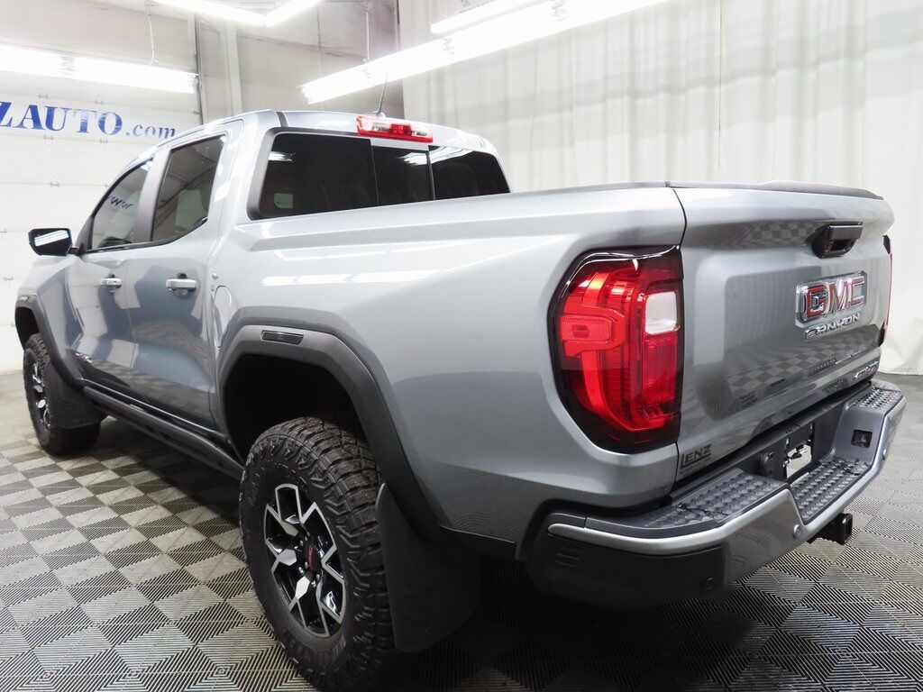 2025 GMC Canyon 4x4 Crew Cab AT4 Fond du Lac WI