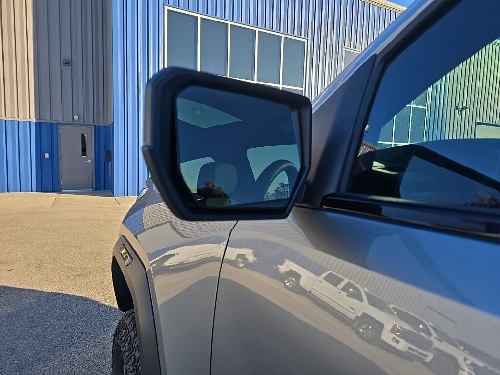 2025 GMC Canyon 4x4 Crew Cab AT4 Fond du Lac WI