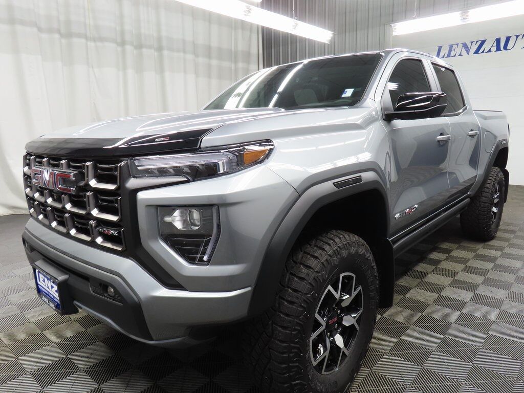 2025 GMC Canyon 4x4 Crew Cab AT4 Fond du Lac WI