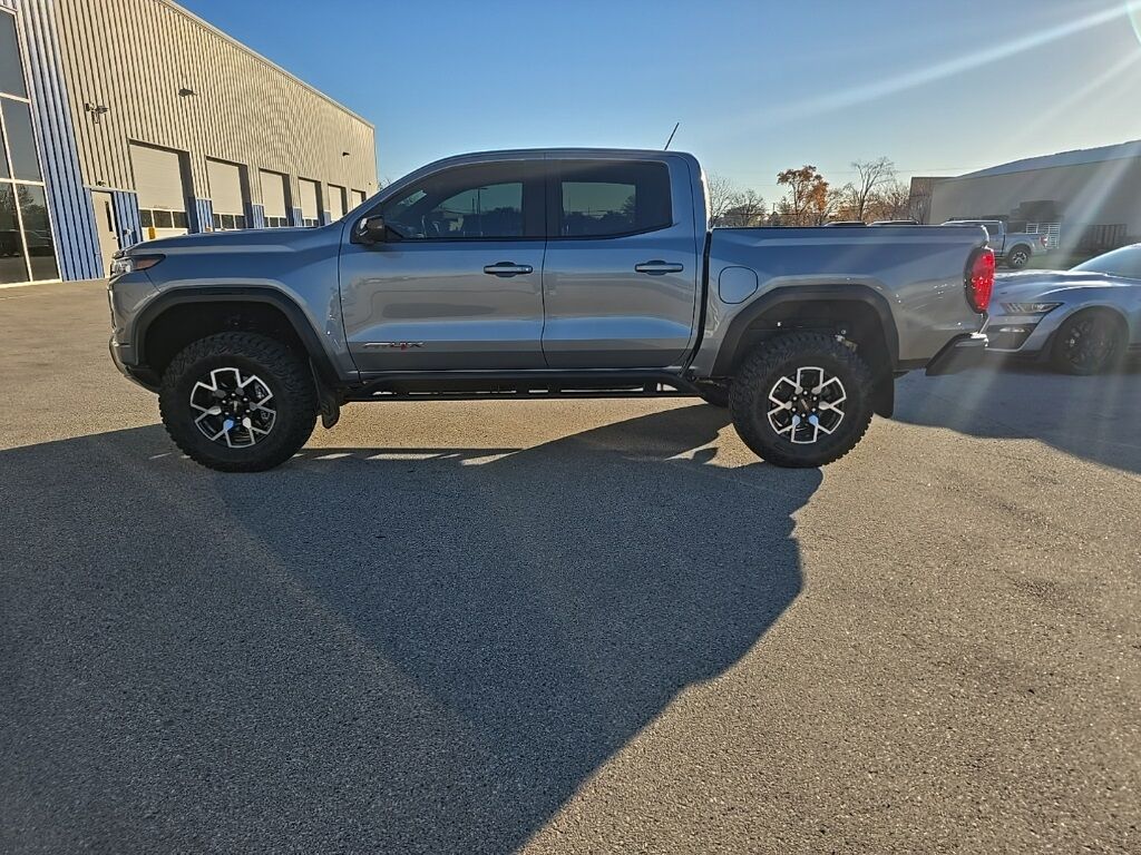 2025 GMC Canyon 4x4 Crew Cab AT4 Fond du Lac WI