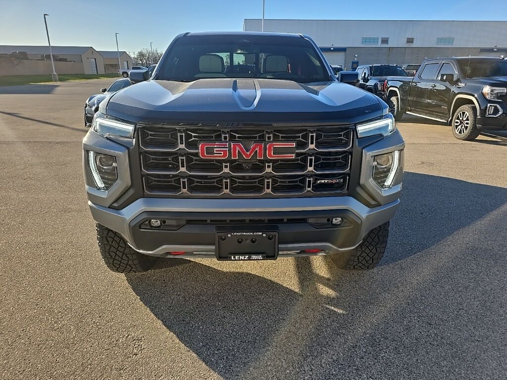 2025 GMC Canyon 4x4 Crew Cab AT4 Fond du Lac WI