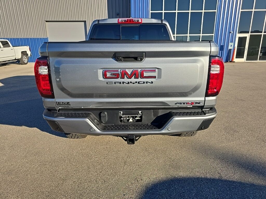 2025 GMC Canyon 4x4 Crew Cab AT4 Fond du Lac WI