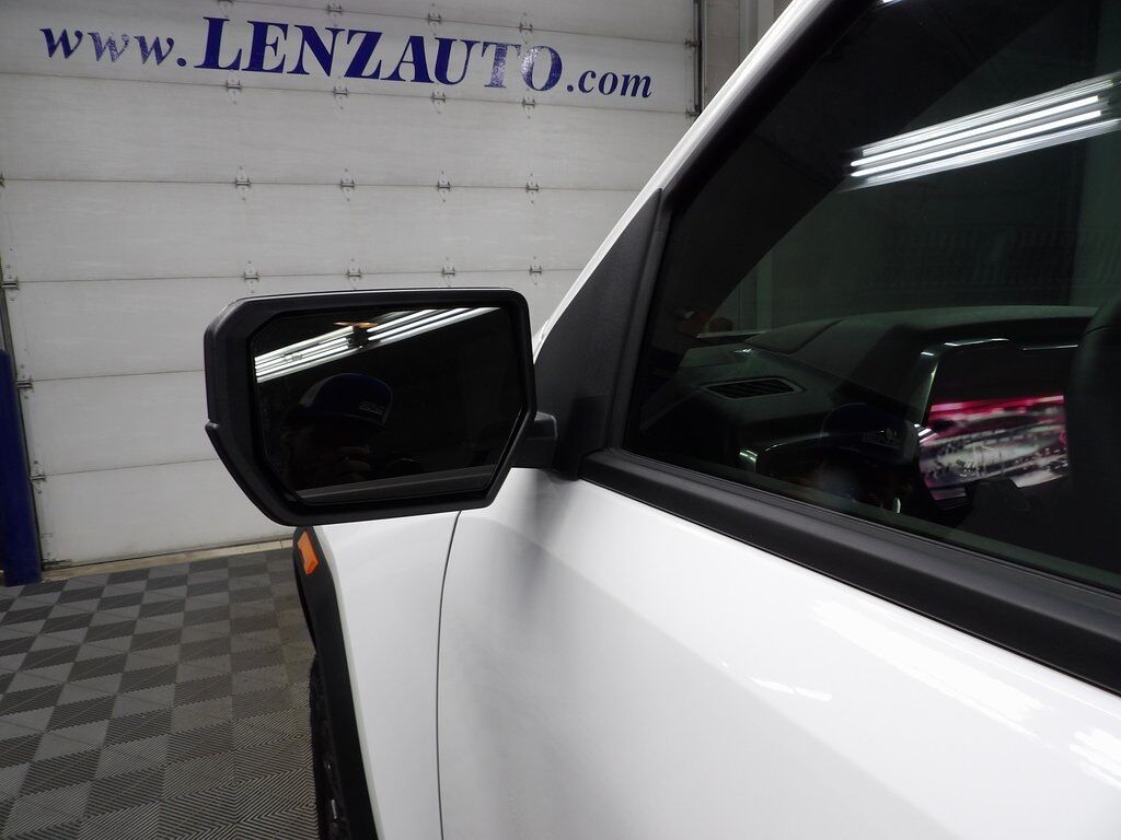 2025 GMC Canyon 4x4 Crew Cab Elevation Fond du Lac WI