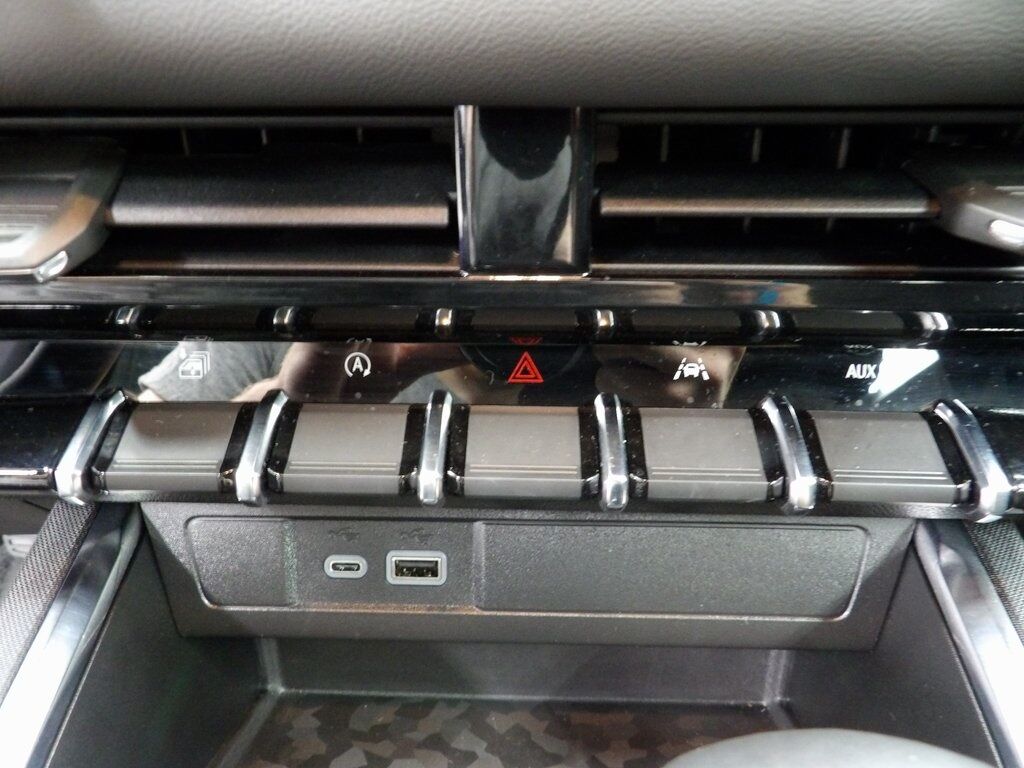 2025 GMC Canyon 4x4 Crew Cab Elevation Fond du Lac WI