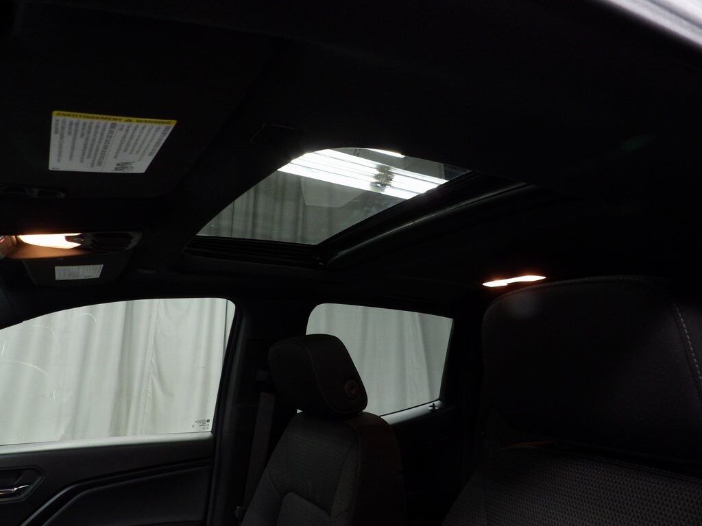 2025 GMC Canyon 4x4 Crew Cab Elevation Fond du Lac WI
