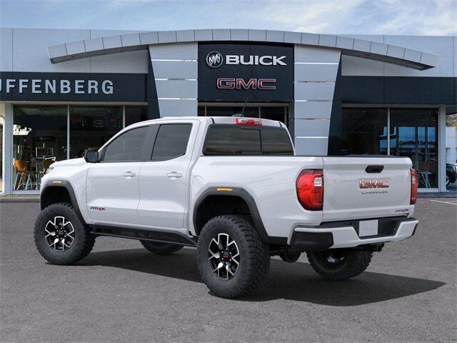 2025 GMC Canyon AT4