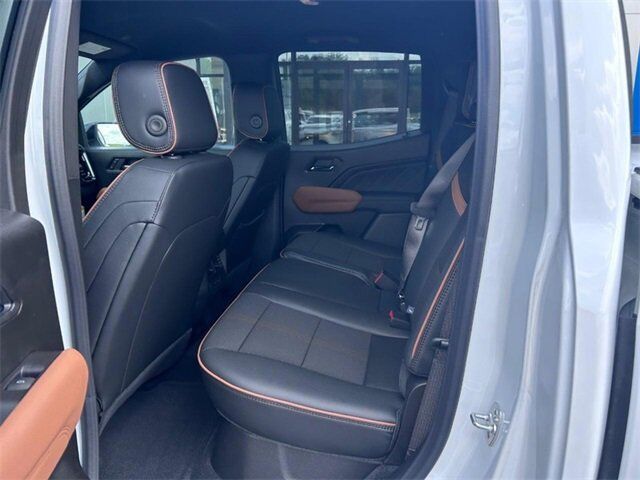 2025 GMC Canyon AT4 Farmington MO