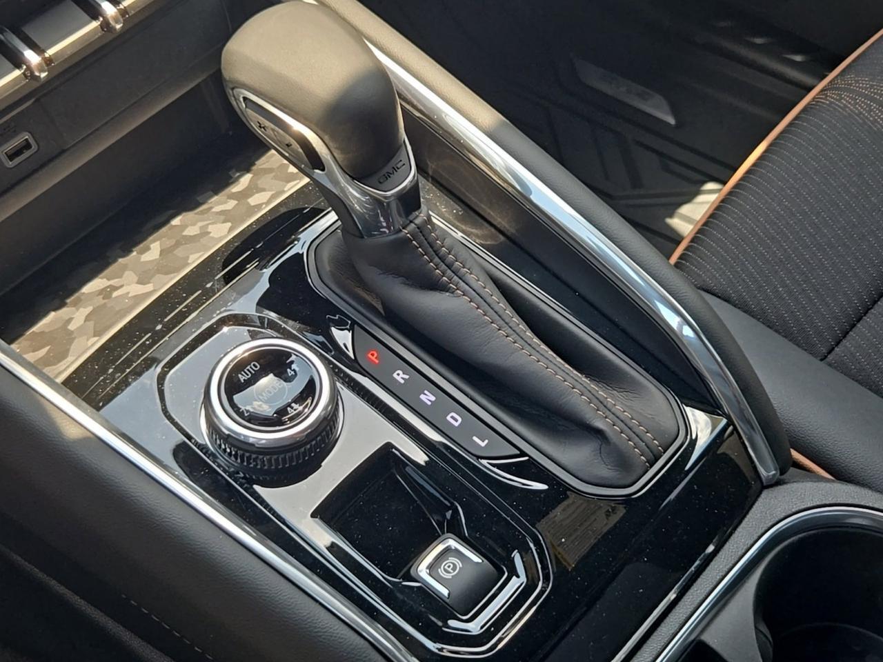 2025 GMC Canyon AT4 Fredericksburg VA