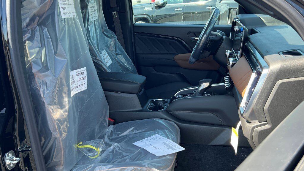 2025 GMC Canyon AT4 Fredericksburg VA