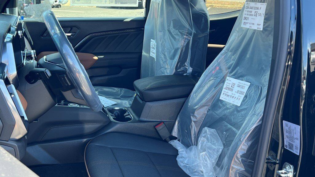 2025 GMC Canyon AT4 Fredericksburg VA