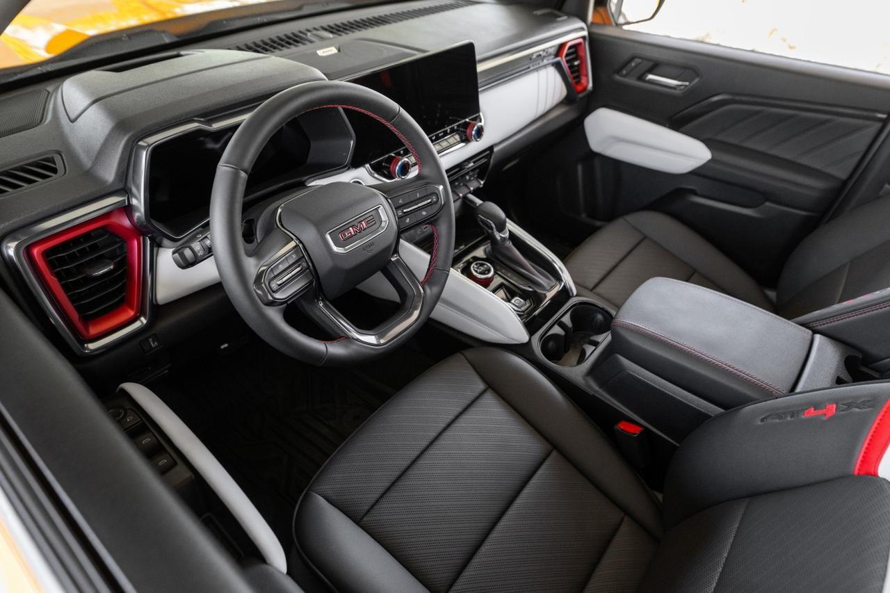 2025 GMC Canyon AT4X Crew Cab 4WD Highly Optioned $73k MSRP Scottsdale AZ