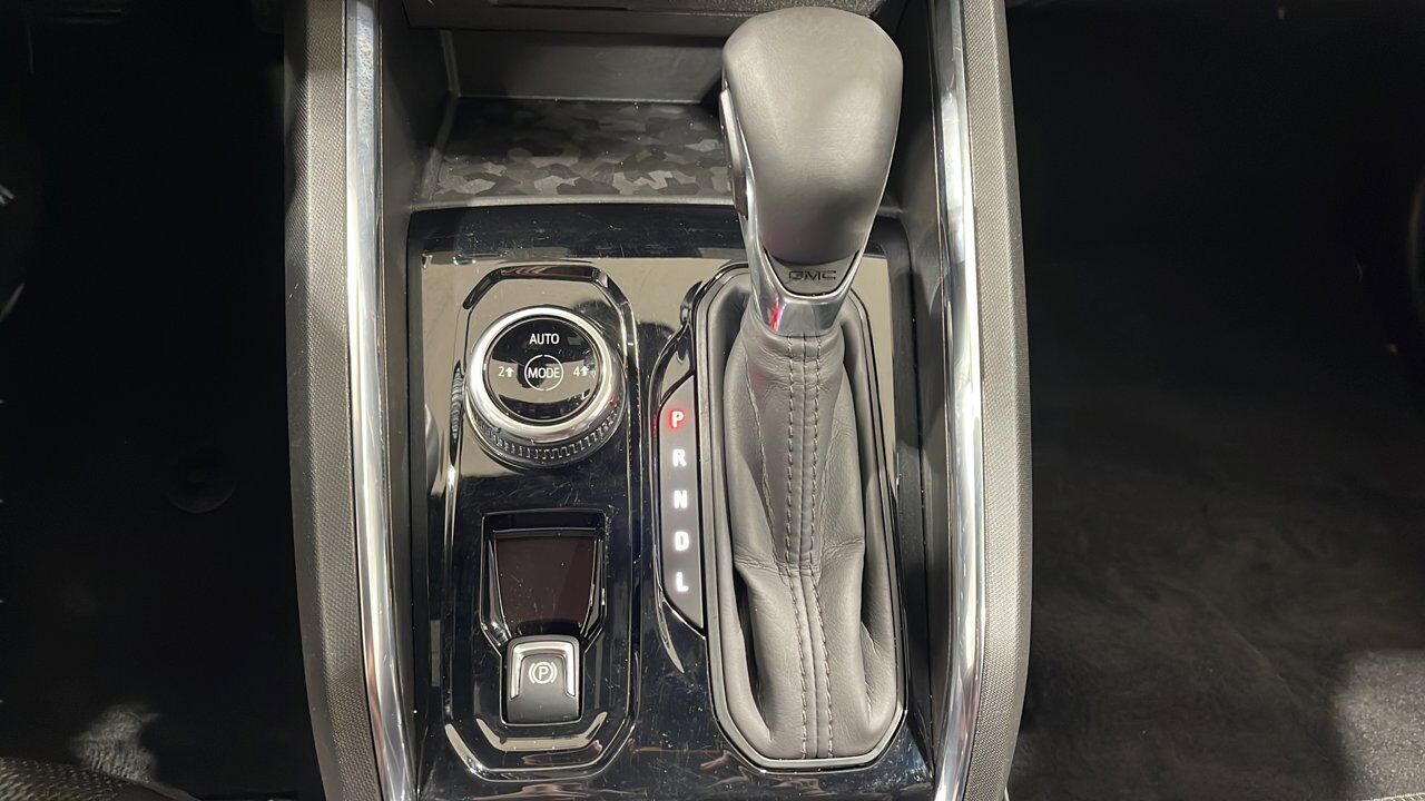 2025 GMC Canyon Elevation Sherwood Park AB