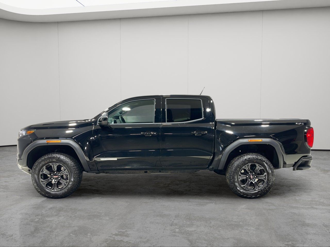 2025 GMC Canyon Elevation Sherwood Park AB