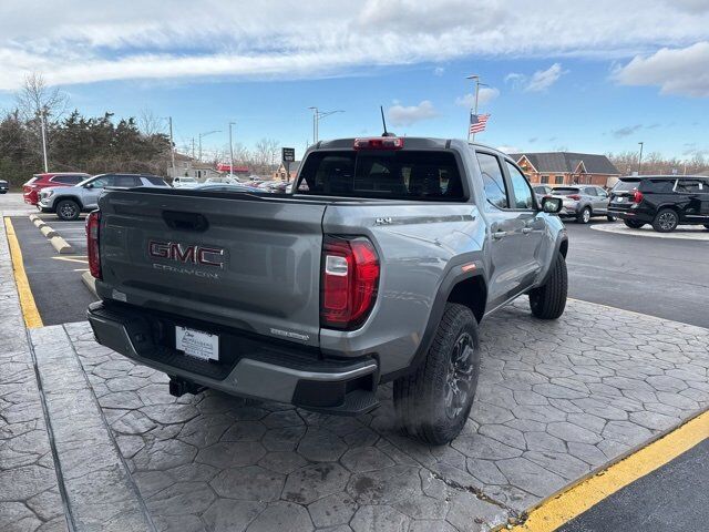 2025 GMC Canyon Elevation Carbondale IL