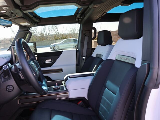 2025 GMC Hummer EV Pickup 3X Oshkosh WI