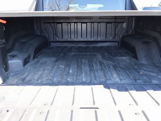 2025 GMC Hummer EV Pickup 3X Oshkosh WI