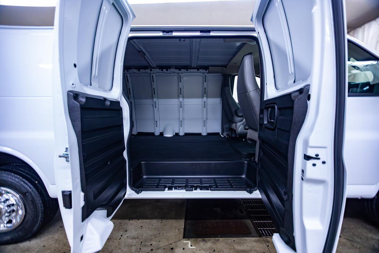 2025 GMC Savana 2500 Extended Cargo Van BCam Red Deer AB