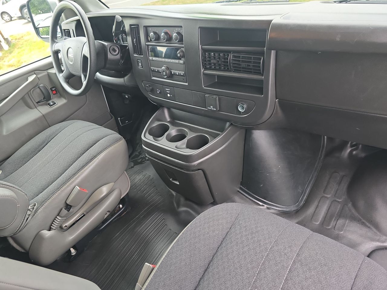 2025 GMC Savana 2500 Work Van Columbus OH