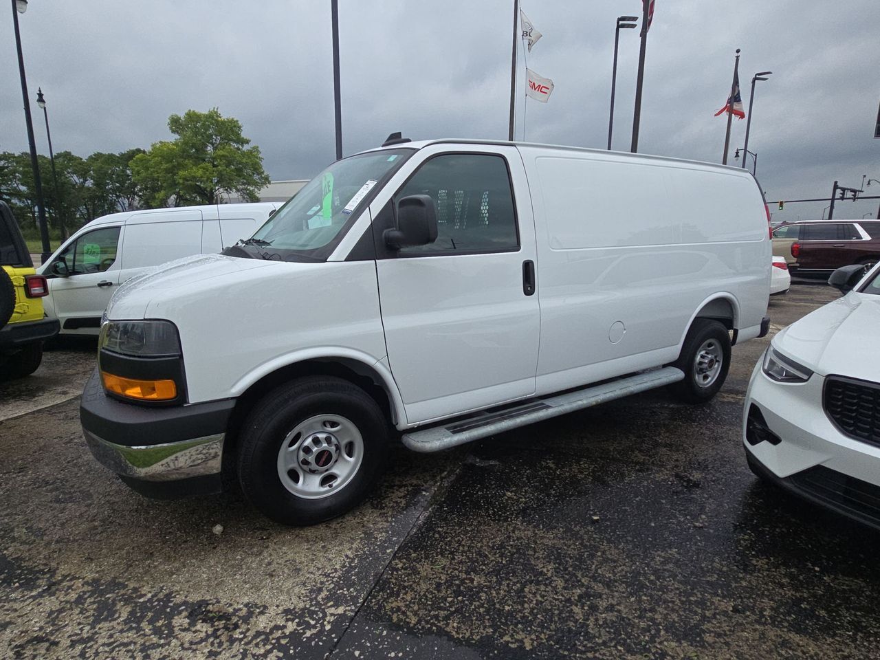 2025 GMC Savana 2500 Work Van Columbus OH