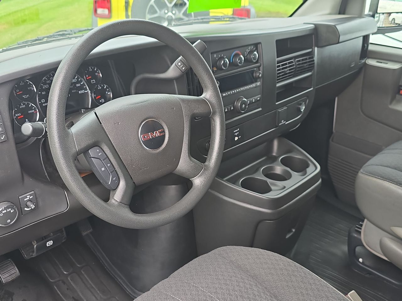 2025 GMC Savana 2500 Work Van