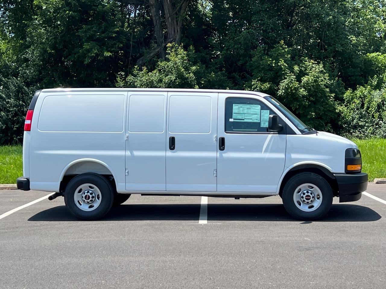 2025 GMC Savana 2500 Work Van Hagerstown MD